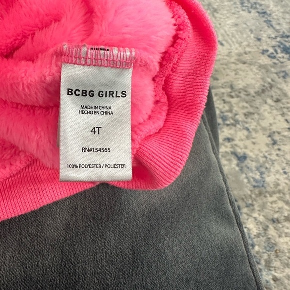BCBG Hot Pink Fuzzy Toddler Top 4T - Picture 4 of 5